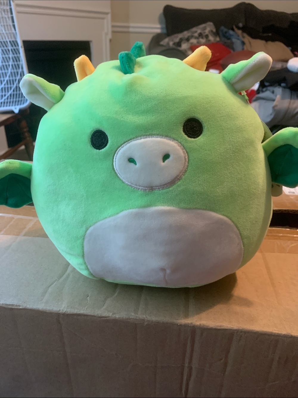 Squishmallows- 8 inch Dexter Green and Cream Dragon Plush